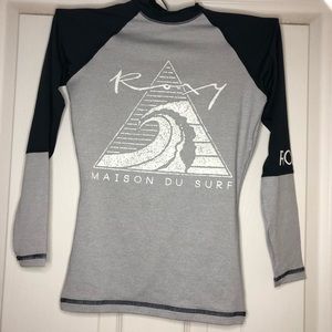 Girl’s XS Roxy Rashguard/Rash Guard Gray/Black Long-Sleeved